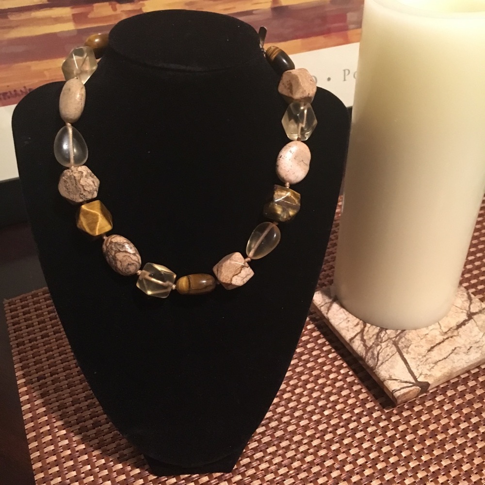 💫- Stone necklace from the Hamptons